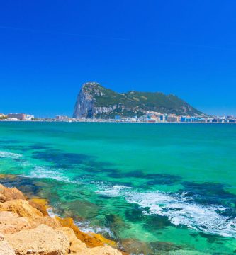 ¿Quiénes son los cubanos que cruzaron a nado el Estrecho de Gibraltar?